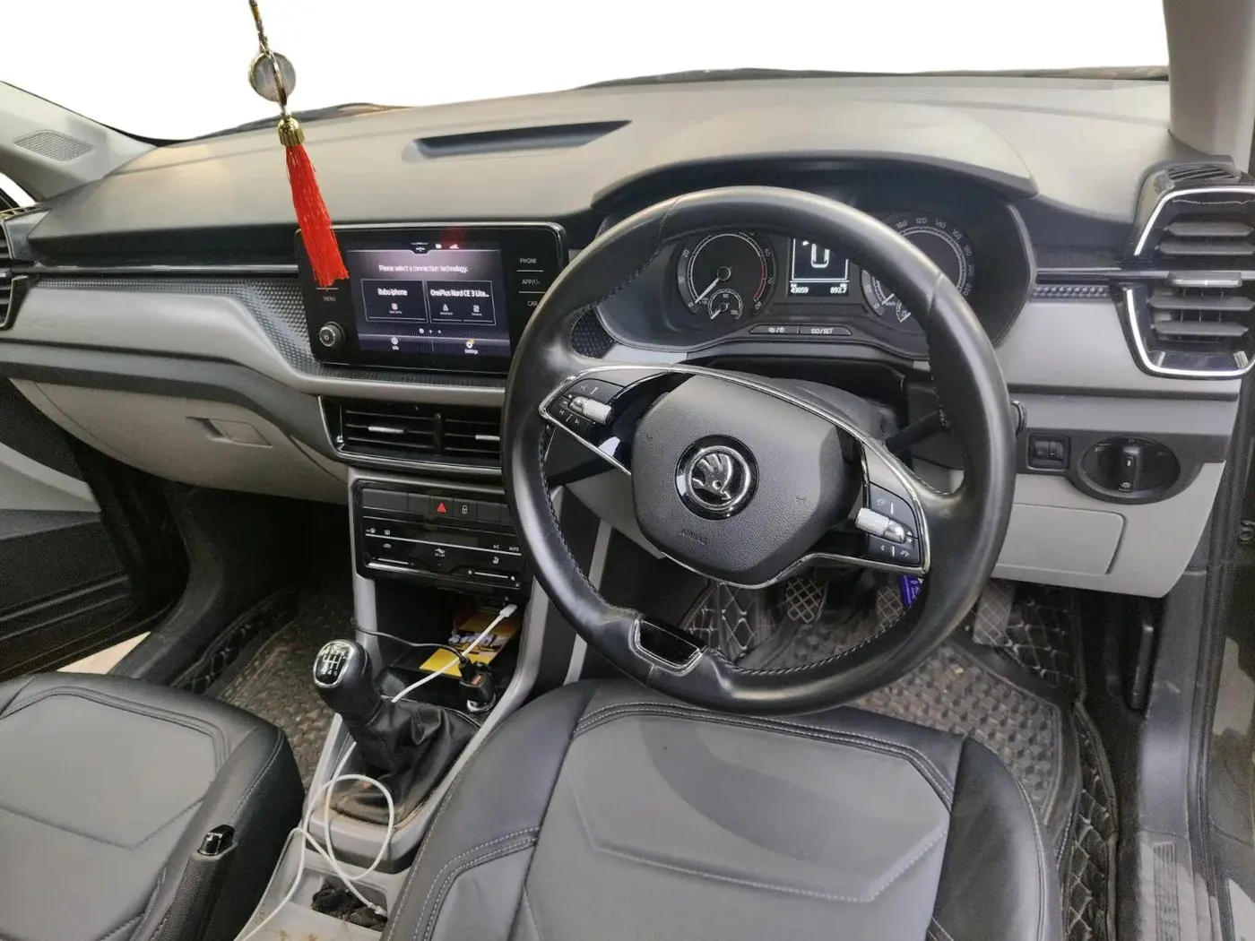 2023 Skoda KUSHAQ AMBITION 1.0L TSI MT, Petrol, Manual, 44,000 km, interior