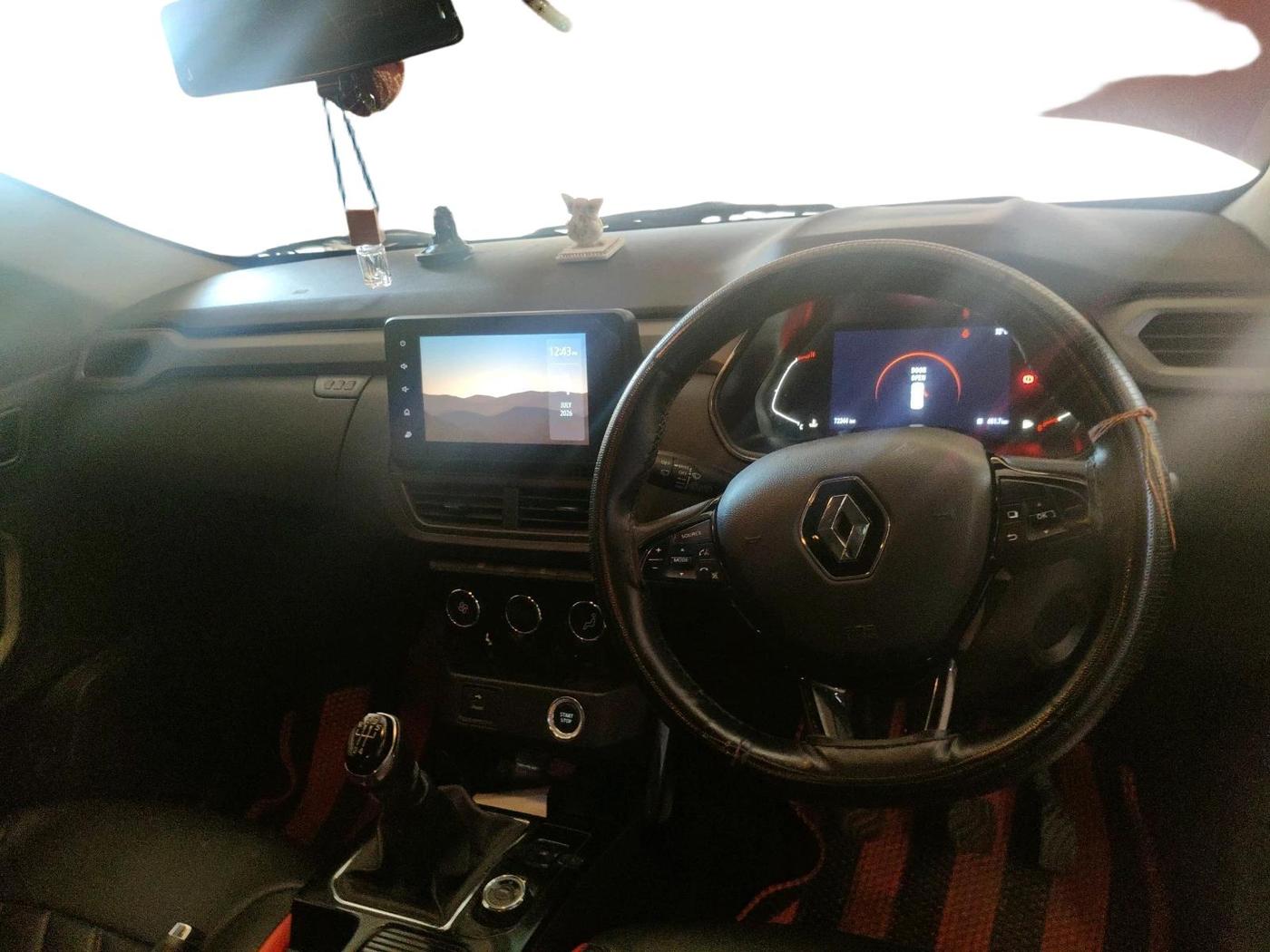 2021 Renault Kiger RXZ MT, Petrol, Manual, 72,244 km, interior