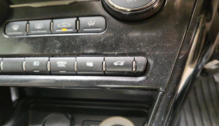 2022 Tata NEXON XZ PLUS PETROL KAZIRANGA, Petrol, Manual, 34,063 km, interior