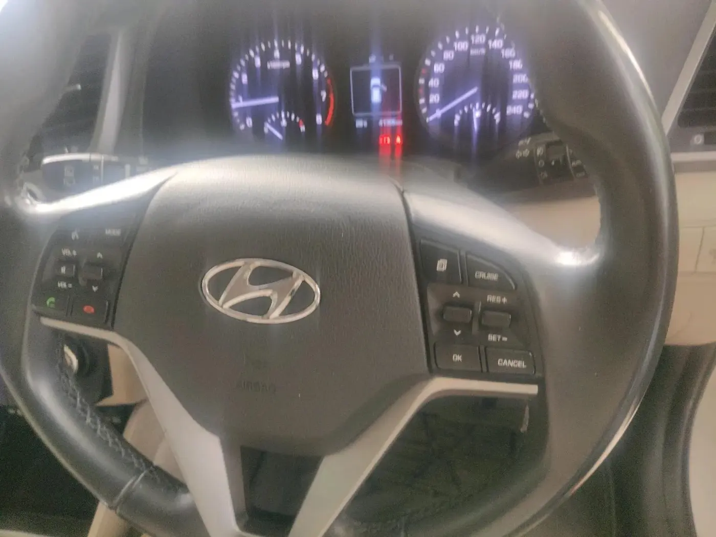 2017 Hyundai Tucson 2WD MT PETROL, Petrol, Manual, 41,366 km, interior