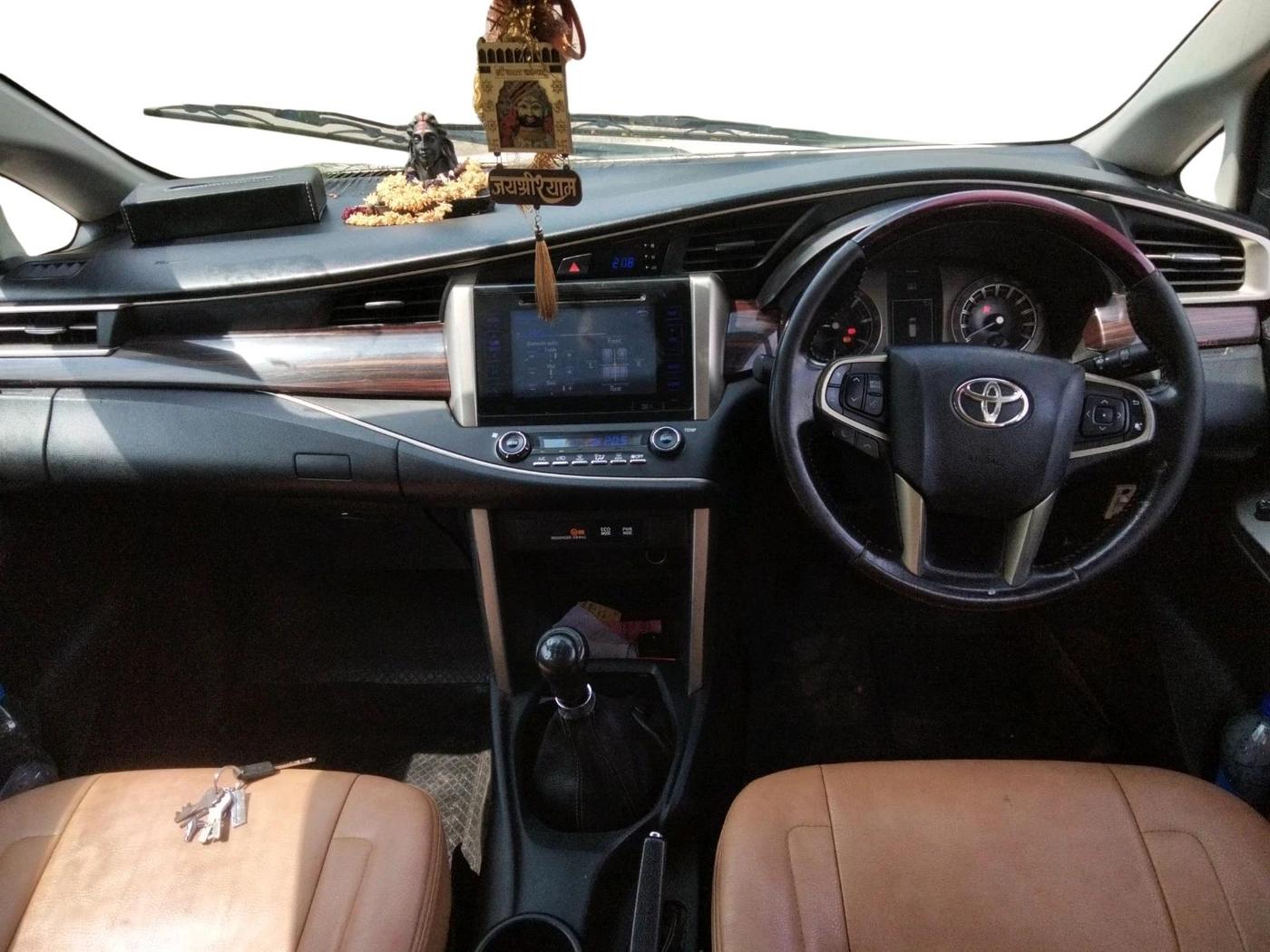 2018 Toyota Innova Crysta 2.4 VX 8 STR, Diesel, Manual, 1,24,087 km, interior