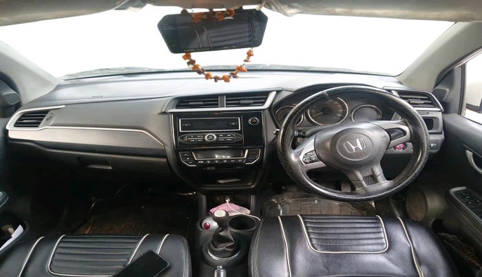 2017 Honda BR-V 1.5L I- DTEC V, Diesel, Manual, 1,61,276 km, interior