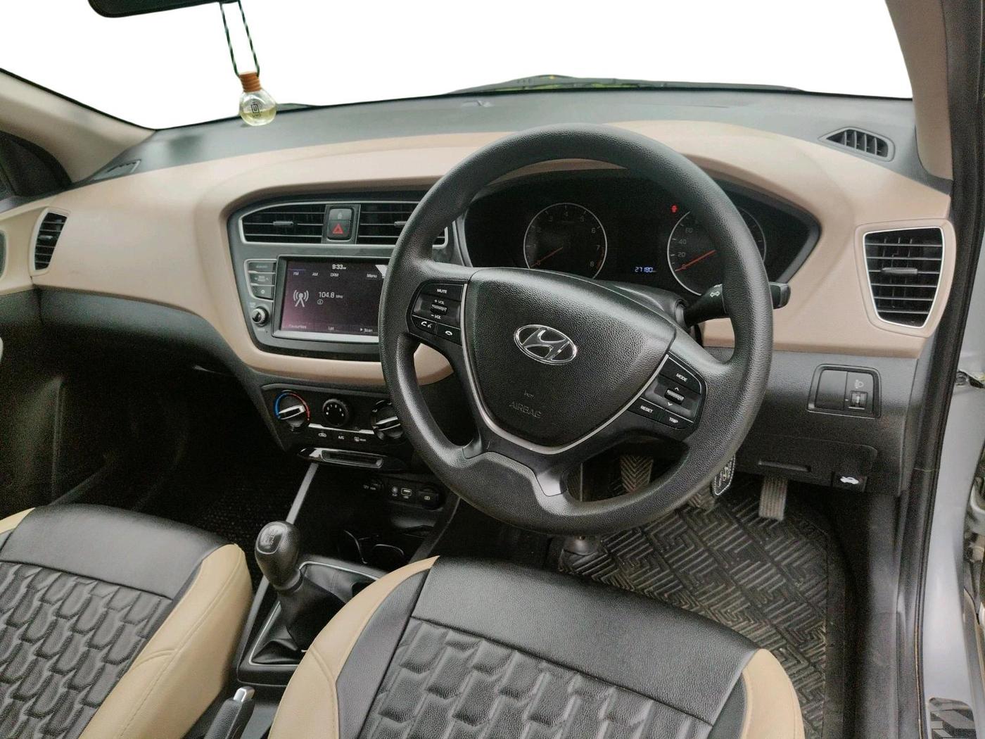 2020 Hyundai Elite i20 SPORTZ PLUS 1.2, Petrol, Manual, 27,180 km, interior
