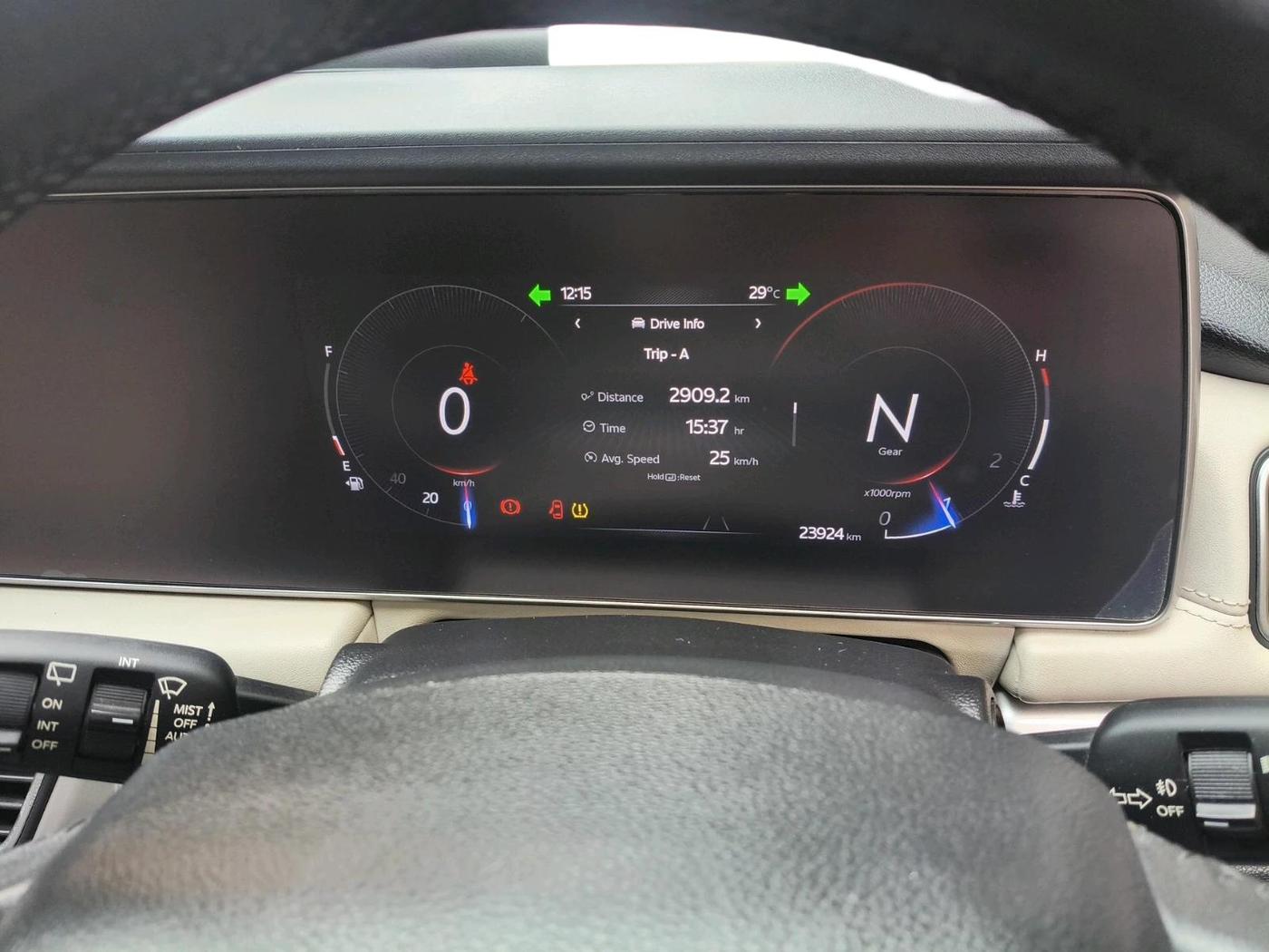 2022 Mahindra XUV700 AX 7 D MT 7 STR, Diesel, Manual, 23,924 km, interior