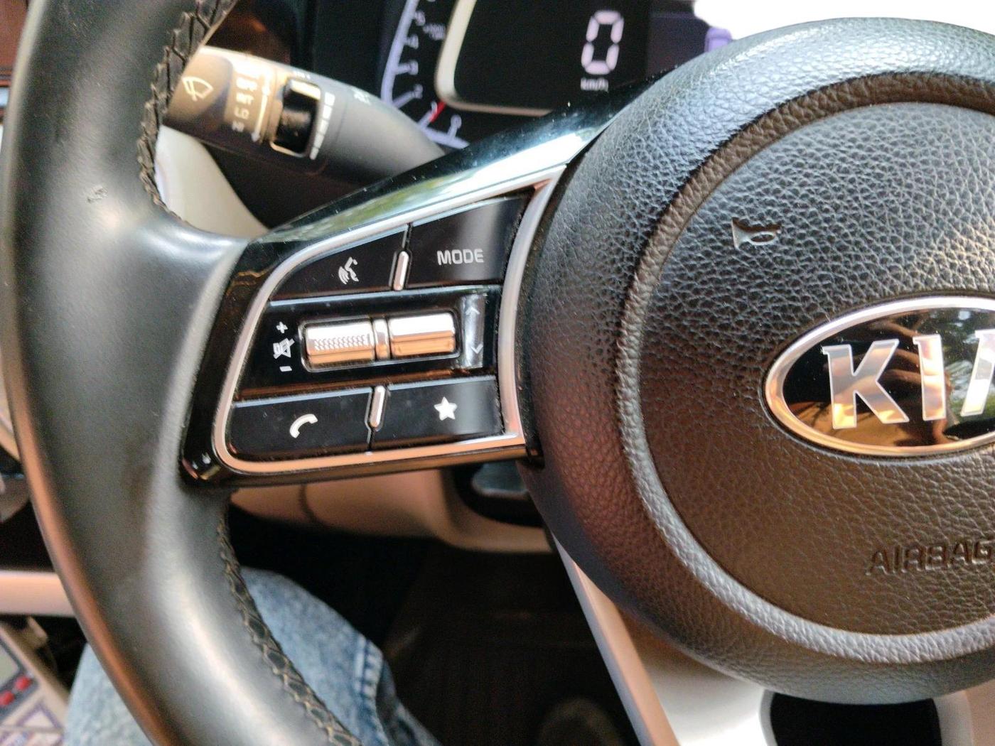 2020 KIA SONET HTX 1.0 IMT, Petrol, Manual, 56,738 km, interior
