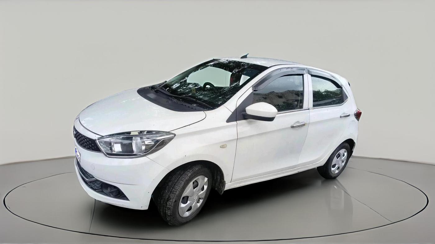 2018 Tata Tiago XT PETROL, Petrol, Manual, 32,902 km, exterior