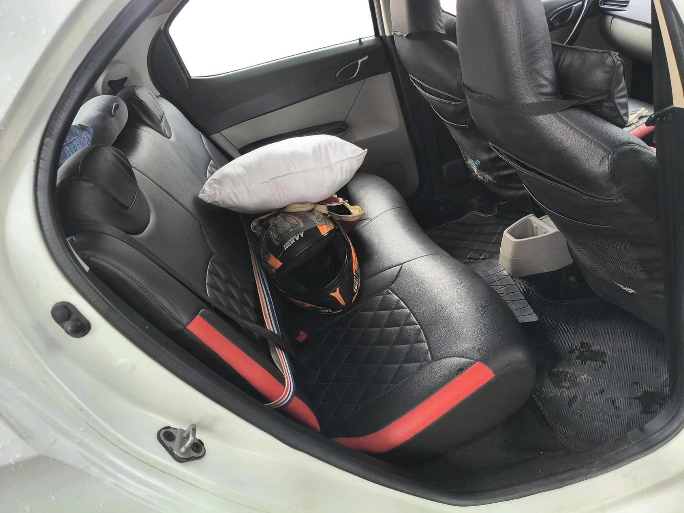 2018 Tata Tiago XT PETROL, Petrol, Manual, 32,902 km, interior