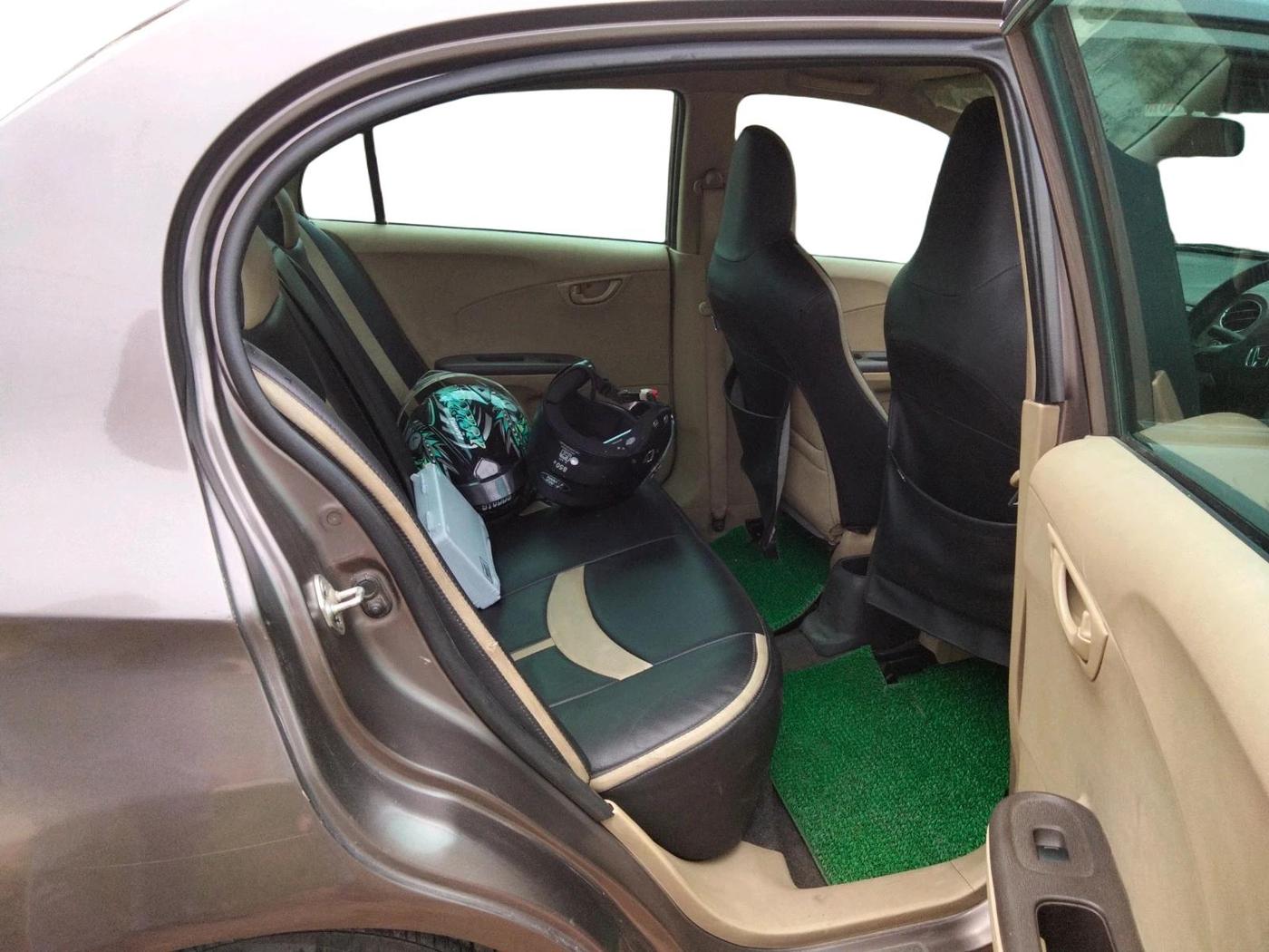 2014 Honda Amaze 1.5L I-DTEC S, Diesel, Manual, 76,058 km, interior