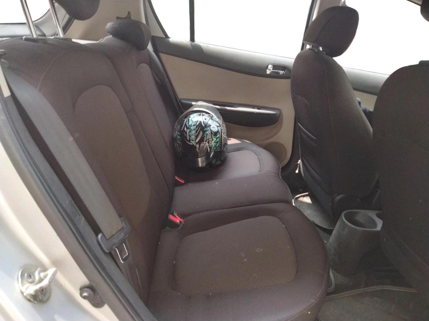 2012 Hyundai i20 SPORTZ 1.2, Petrol, Manual, 14,682 km, interior