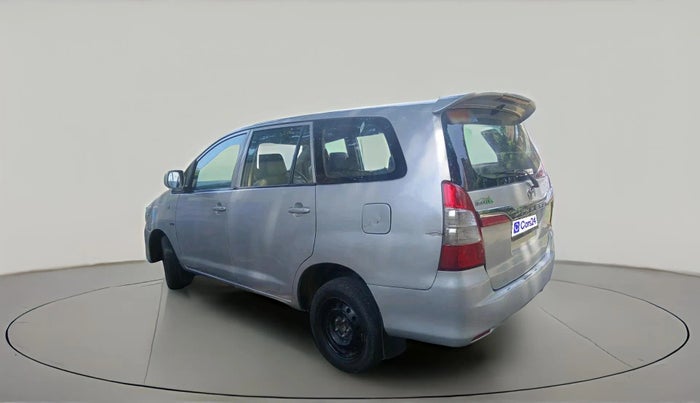 2007 Toyota Innova G4 2.5 7 STR, Diesel, Manual, 3,70,543 km, exterior
