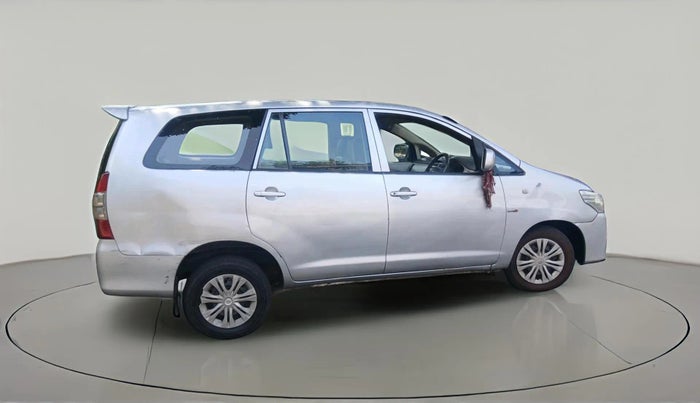 2007 Toyota Innova G4 2.5 7 STR, Diesel, Manual, 3,70,543 km, exterior