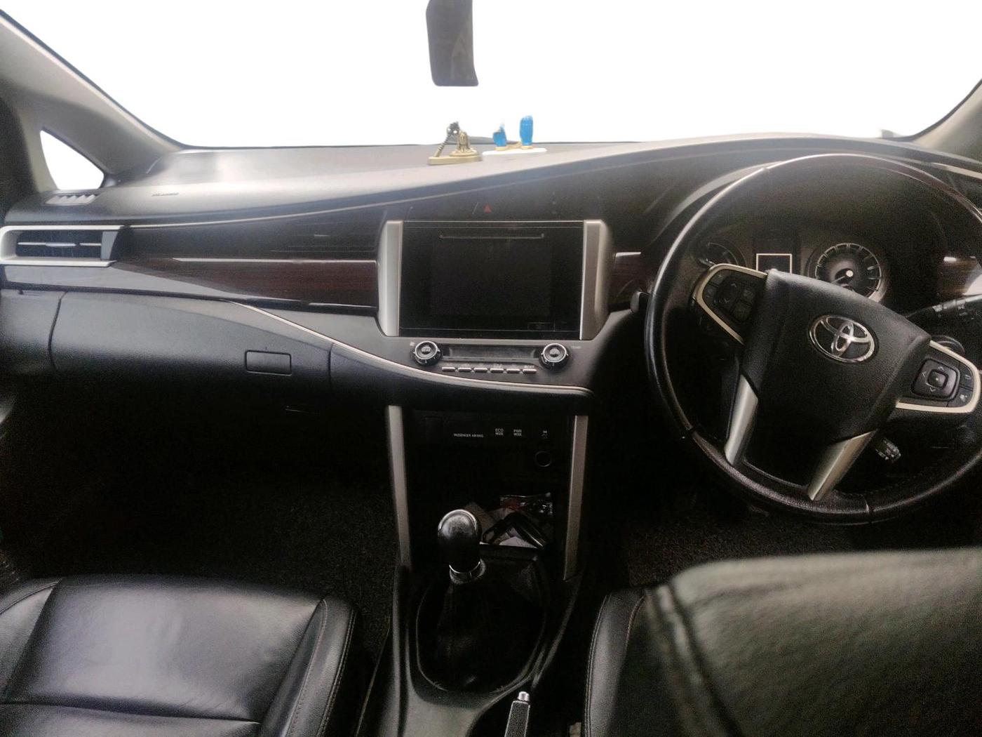 2018 Toyota Innova Crysta 2.4 ZX 7 STR, Diesel, Manual, 1,66,333 km, interior