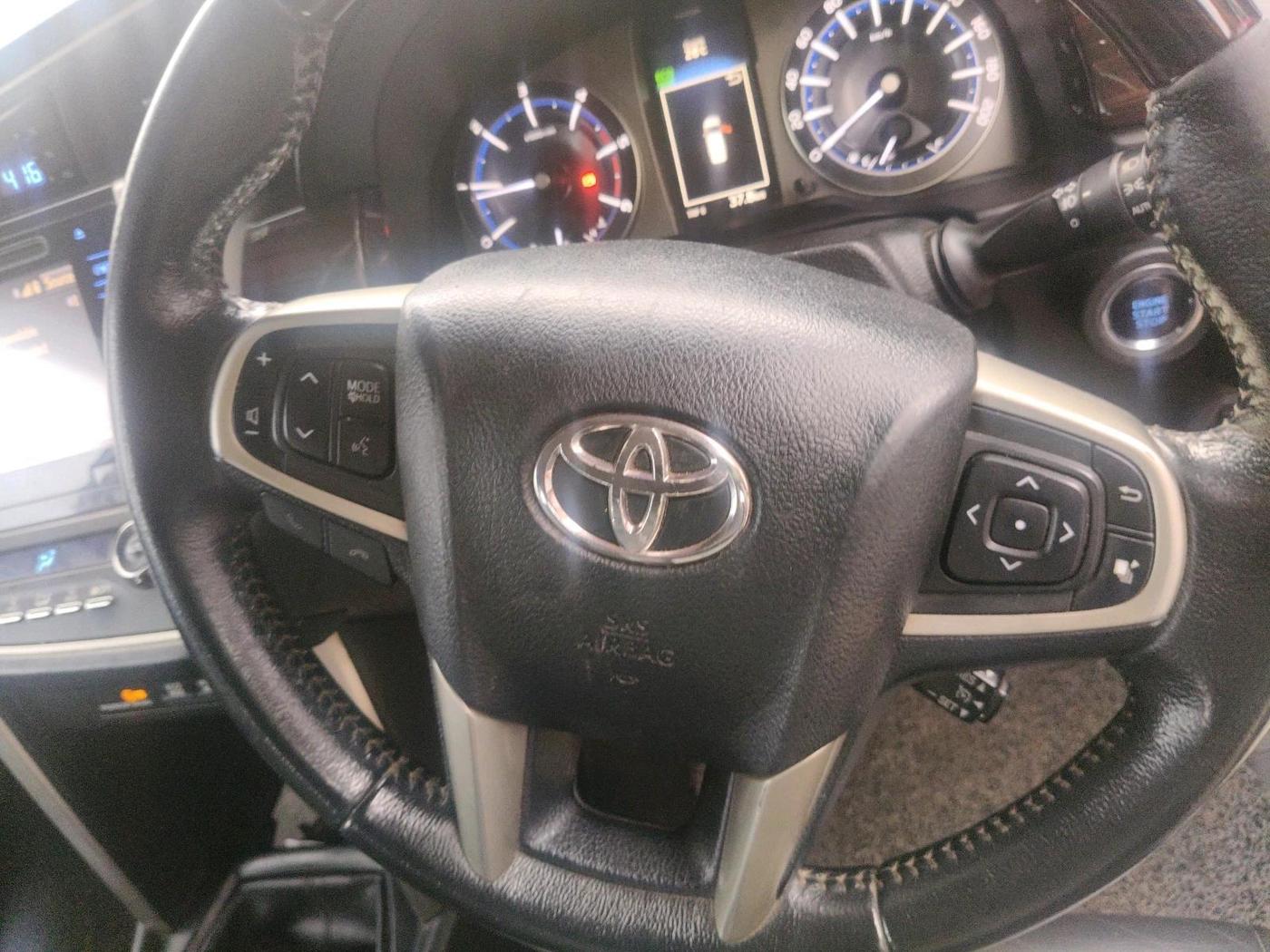 2018 Toyota Innova Crysta 2.4 ZX 7 STR, Diesel, Manual, 1,66,333 km, interior