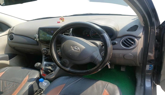 2013 Hyundai i10 MAGNA 1.2, Petrol, Manual, 30,566 km, interior