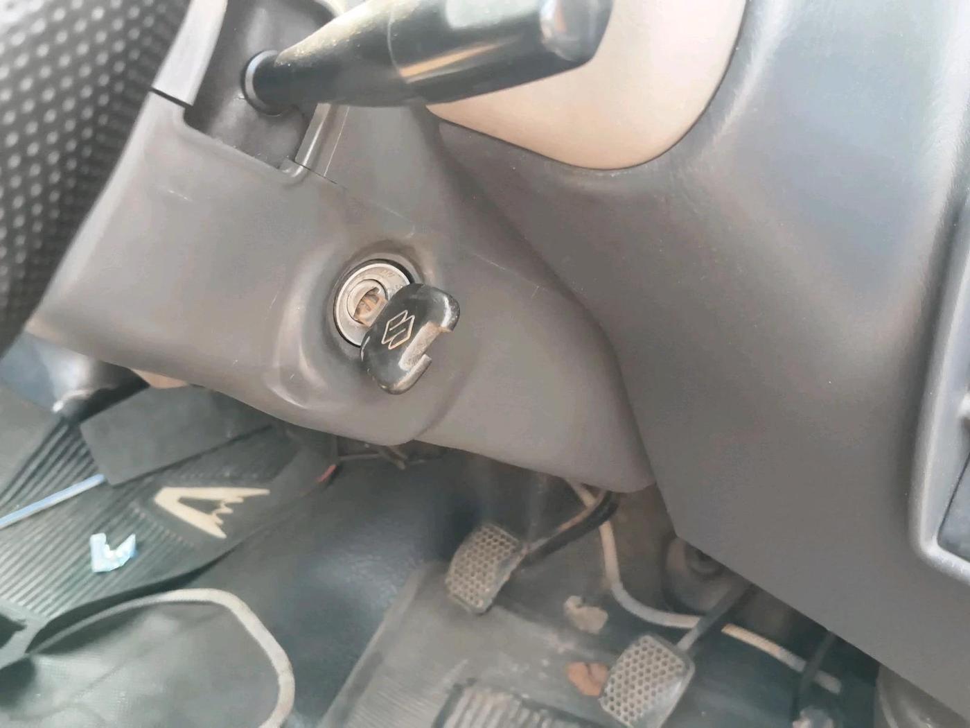 2011 Maruti Eeco 5 STR, Petrol, Manual, 1,93,719 km, interior
