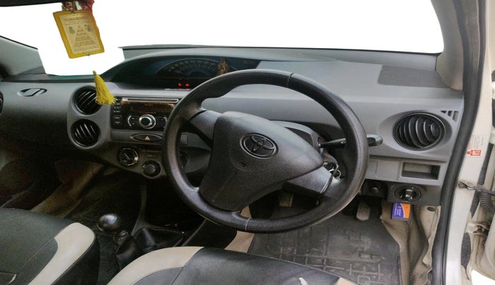 2013 Toyota Etios Liva G, Petrol, Manual, 1,89,700 km, interior