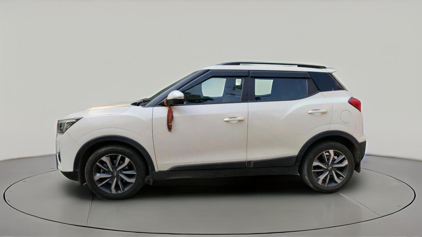 2021 Mahindra XUV300 W8 (O) 1.2 PETROL, Petrol, Manual, 29,440 km, exterior