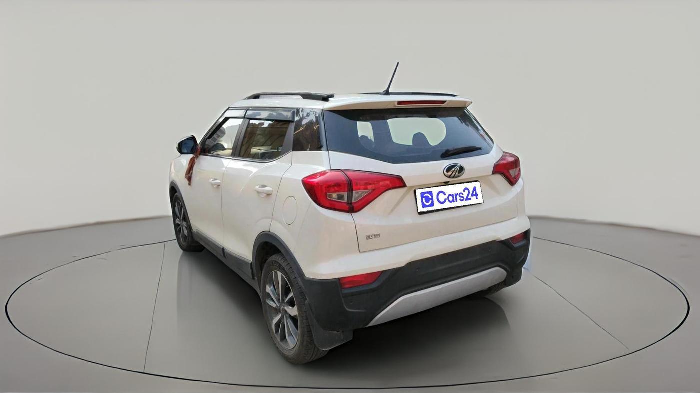 2021 Mahindra XUV300 W8 (O) 1.2 PETROL, Petrol, Manual, 29,440 km, exterior