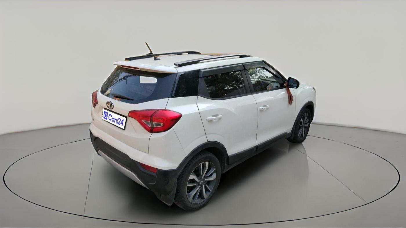 2021 Mahindra XUV300 W8 (O) 1.2 PETROL, Petrol, Manual, 29,440 km, exterior