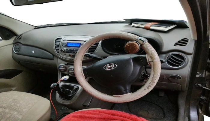 2012 Hyundai i10 MAGNA 1.1, CNG, Manual, 1,07,575 km, interior