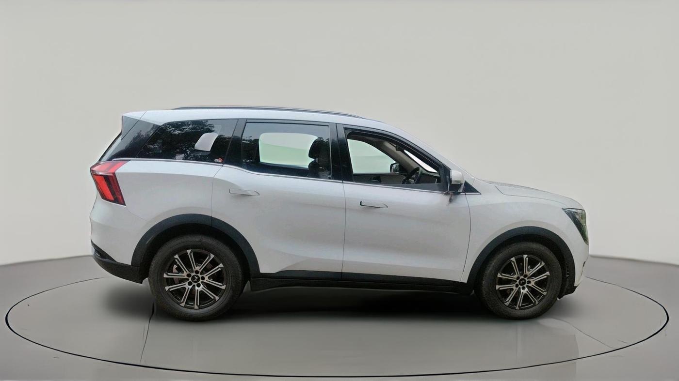 2024 Mahindra XUV700 AX 7 LUXURY D MT 7 STR, Diesel, Manual, 22,510 km, exterior