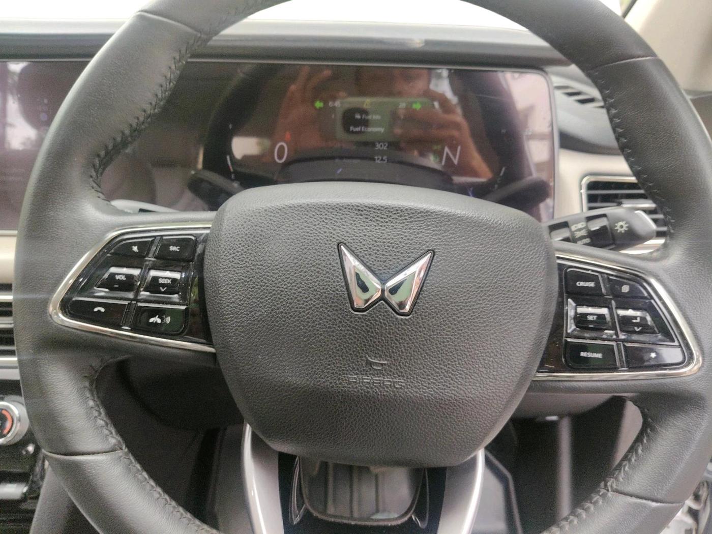 2024 Mahindra XUV700 AX 7 LUXURY D MT 7 STR, Diesel, Manual, 22,510 km, interior
