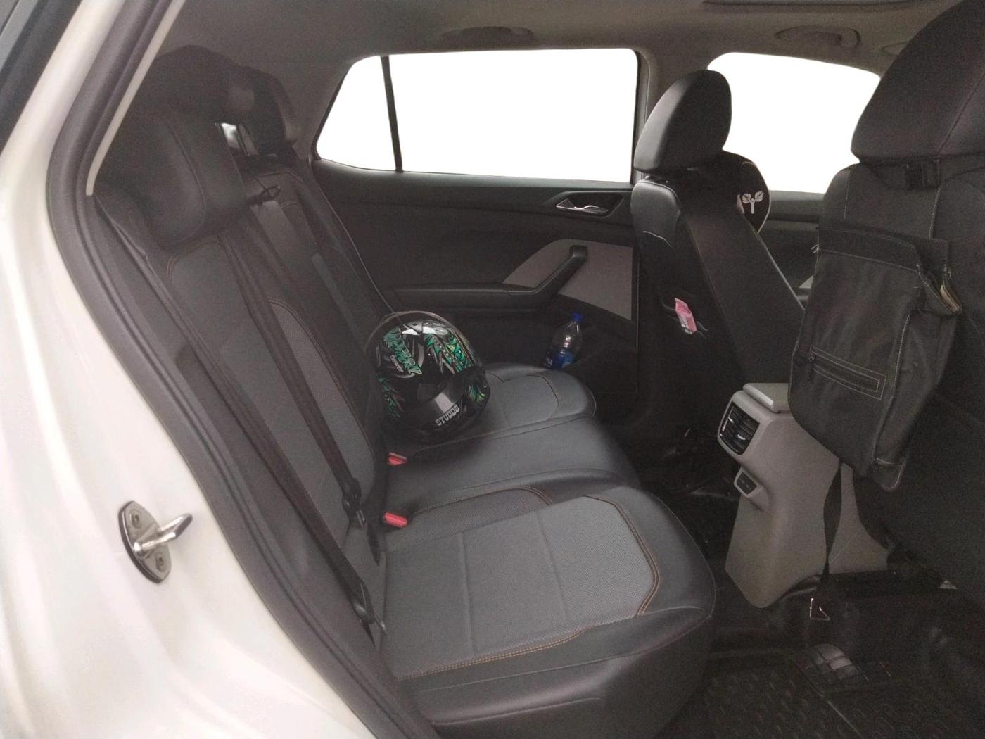2022 Skoda KUSHAQ STYLE 1.5L TSI DSG, Petrol, Automatic, 1,00,844 km, interior