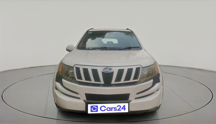 2015 Mahindra XUV500 W8, Diesel, Manual, 1,39,980 km, exterior