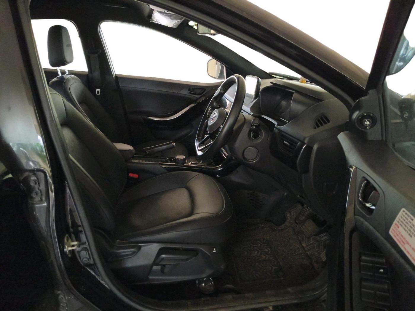 2022 Tata NEXON XZA PLUS (L) DARK EDITION, Petrol, Automatic, 24,967 km, interior