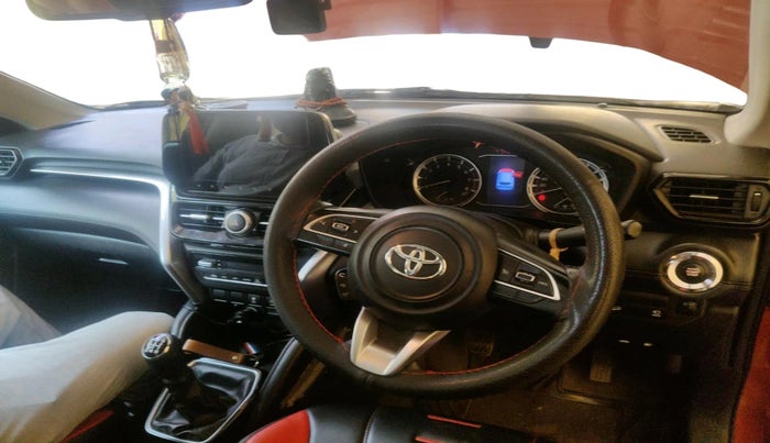 2023 Toyota URBAN CRUISER HYRYDER V AWD NEO DRIVE, Petrol, Manual, 44,490 km, interior