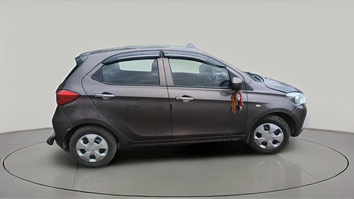 2018 Tata Tiago XT PETROL, Petrol, Manual, 34,608 km, exterior