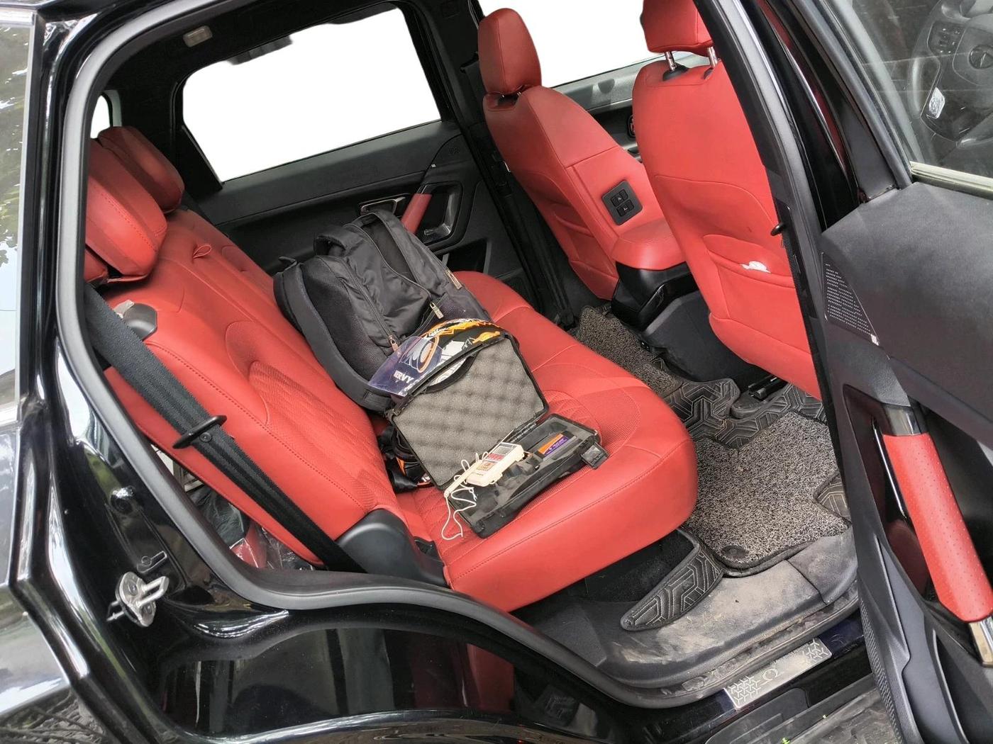 2023 Tata Safari XZ PLUS 2.0L RED DARK EDITION 7 STR MT, Diesel, Manual, 4,730 km, interior