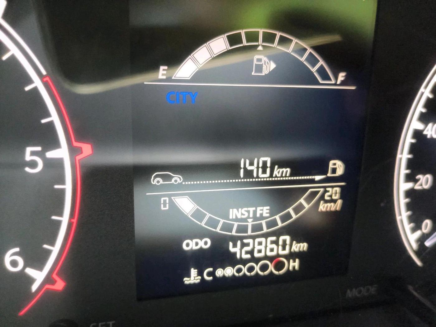 2020 Tata Harrier XM 2.0L KRYOTEC, Diesel, Manual, 42,860 km, interior