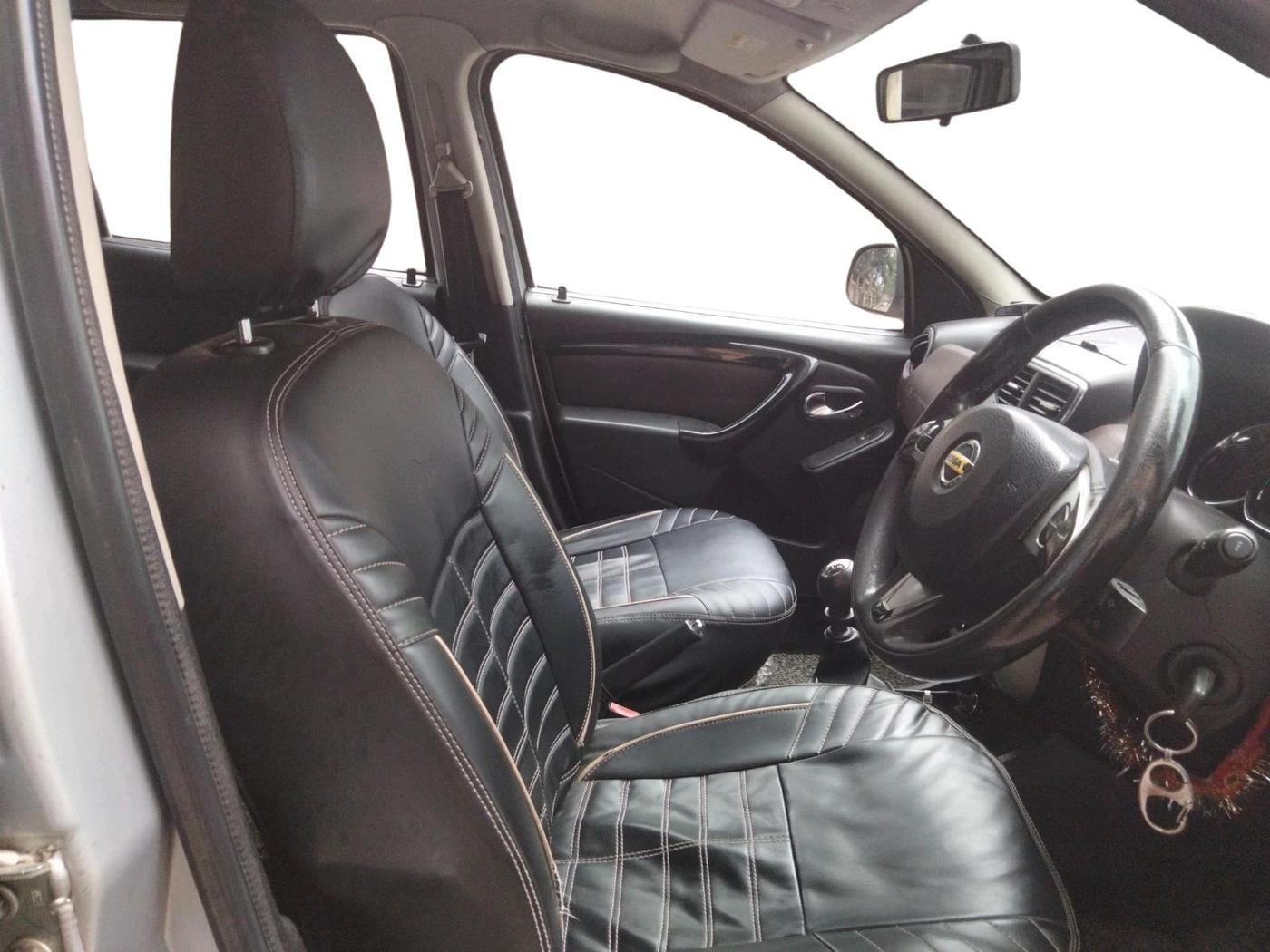 2017 Nissan Terrano XV PREMIUM D, Diesel, Manual, 2,40,169 km, interior