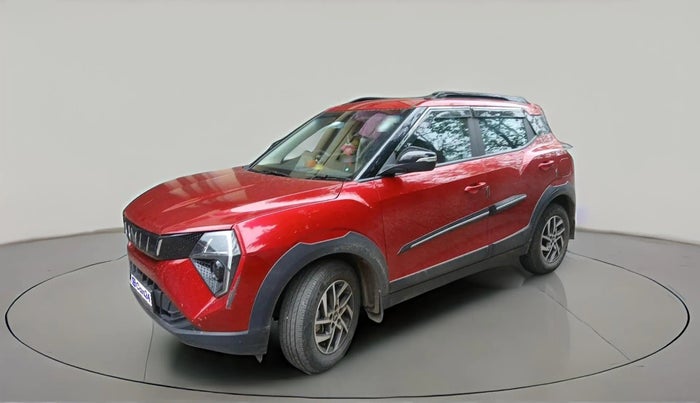2024 Mahindra XUV 3XO AX5 1.2 L TCMPFi, Petrol, Manual, 9,424 km, exterior
