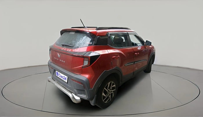 2024 Mahindra XUV 3XO AX5 1.2 L TCMPFi, Petrol, Manual, 9,424 km, exterior
