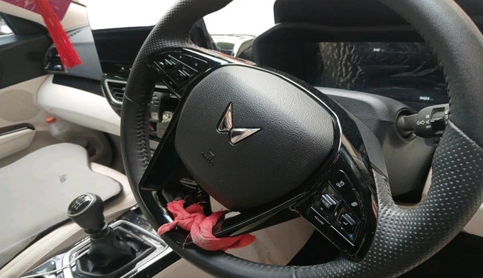 2024 Mahindra XUV 3XO AX5 1.2 L TCMPFi, Petrol, Manual, 9,424 km, interior