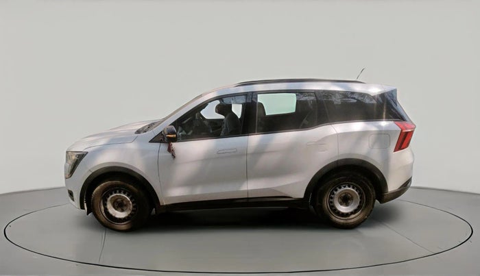 2022 Mahindra XUV700 MX D MT 5 STR, Diesel, Manual, 80,332 km, exterior