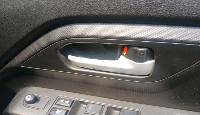 2025 Maruti New Wagon-R VXI 1.0, Petrol, Manual, 3,996 km, interior