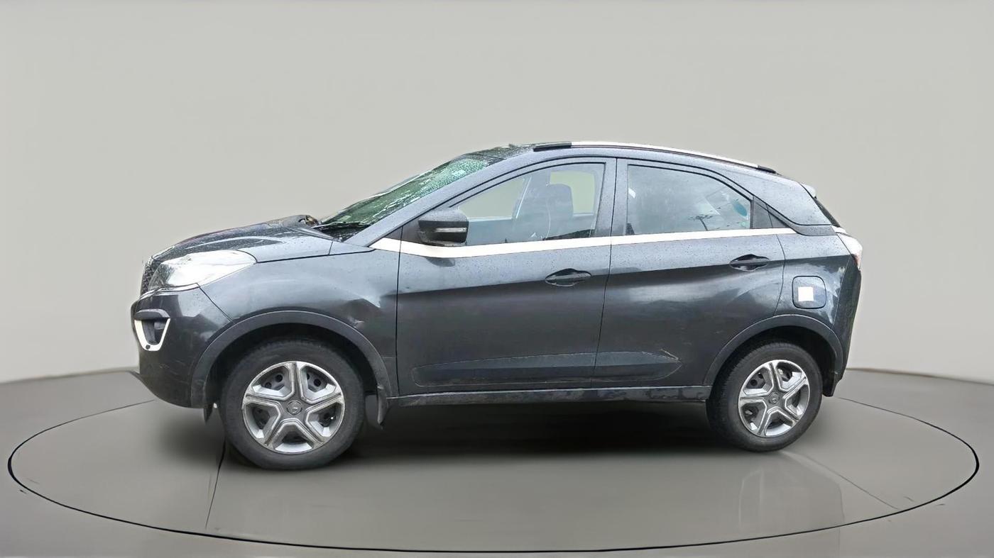2018 Tata NEXON XM PETROL, Petrol, Manual, 1,16,003 km, exterior