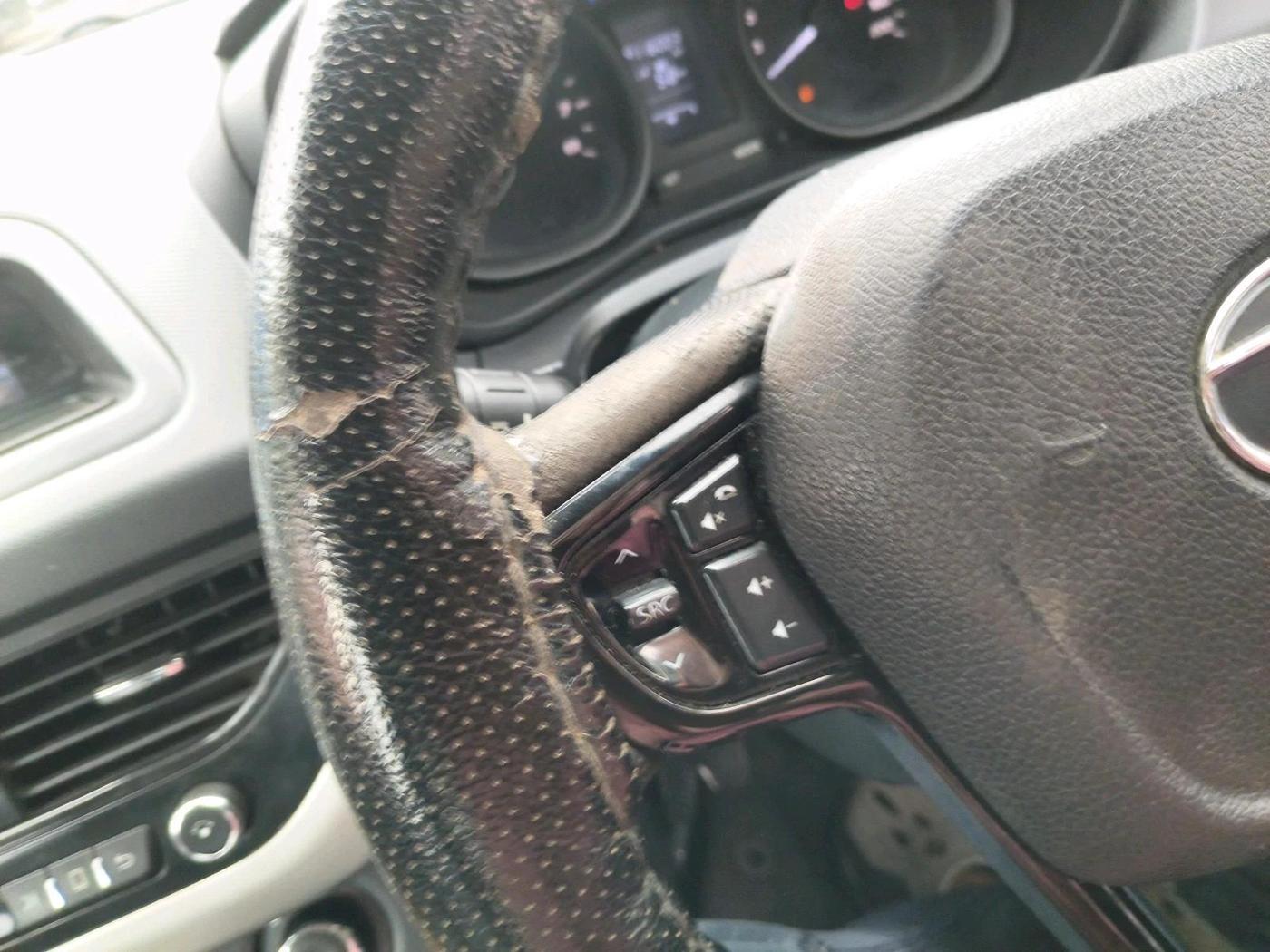 2018 Tata NEXON XM PETROL, Petrol, Manual, 1,16,003 km, interior