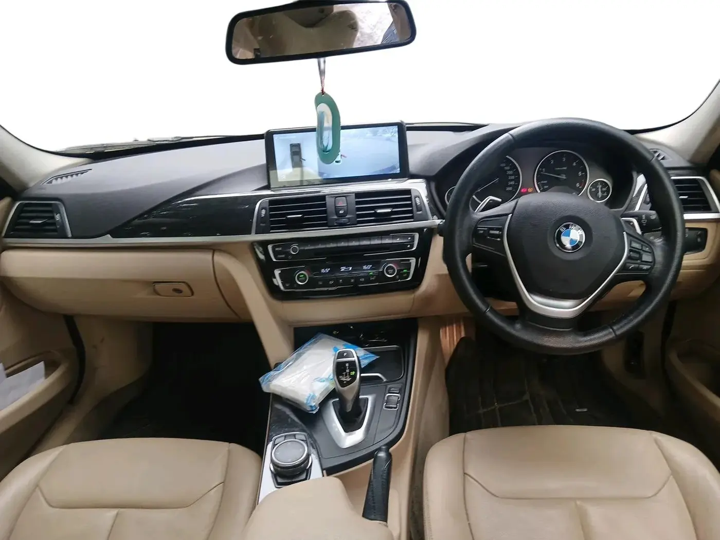 2016 BMW 3 Series 320d Luxury Line, Diesel, Automatic, 25,475 km, interior