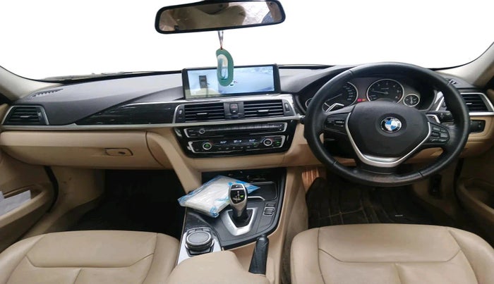 2016 BMW 3 Series 320d Luxury Line, Diesel, Automatic, 25,475 km, interior