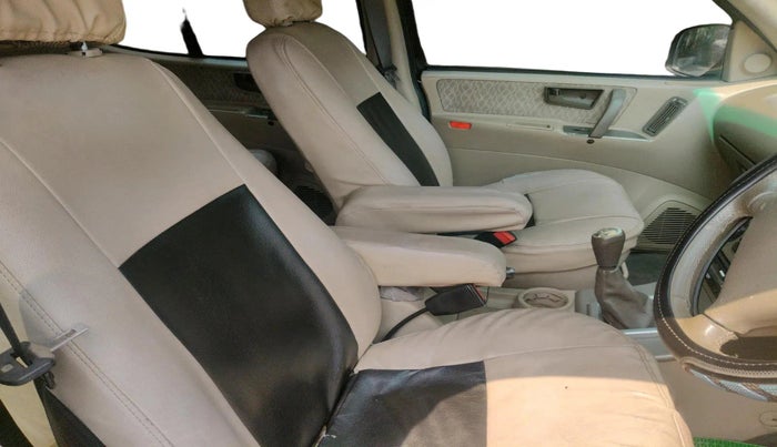 2010 Tata Safari 4X2 EX DICOR 2.2 VTT, Diesel, Manual, 88,785 km, interior