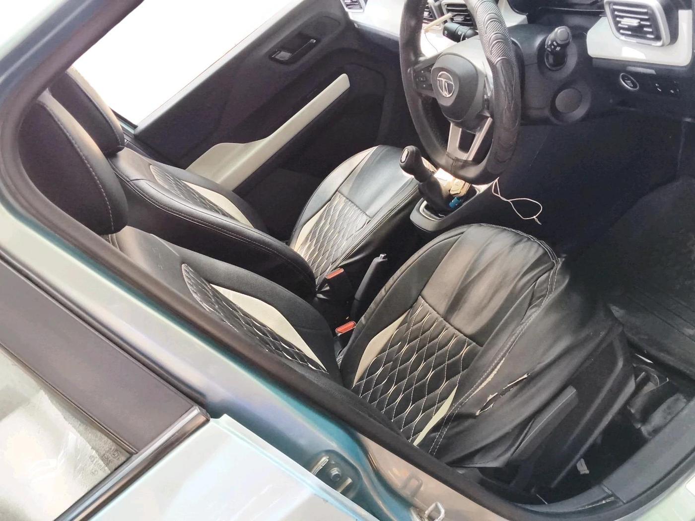 2022 Tata PUNCH ACCOMPLISHED MT, Petrol, Manual, 21,435 km, interior
