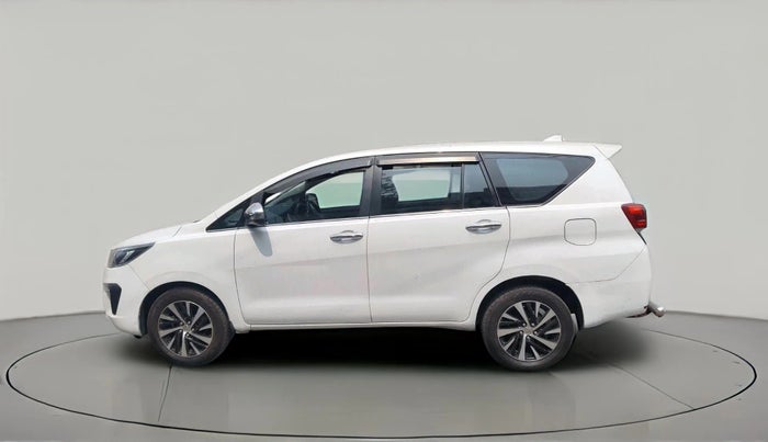 2022 Toyota Innova Crysta 2.4 ZX 7 STR, Diesel, Manual, 55,355 km, exterior