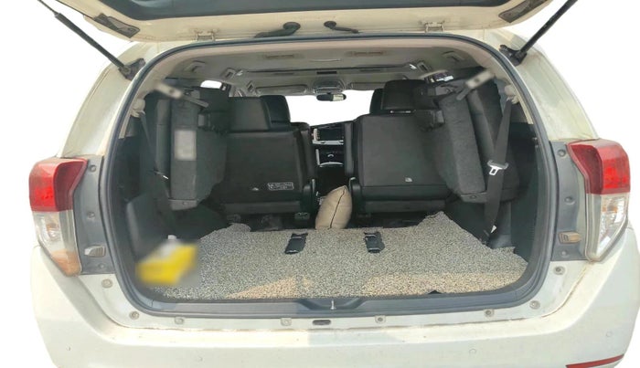 2022 Toyota Innova Crysta 2.4 ZX 7 STR, Diesel, Manual, 55,355 km, exterior