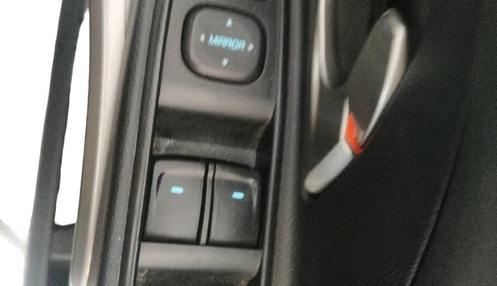 2020 Mahindra XUV500 W7, Diesel, Manual, 17,747 km, interior