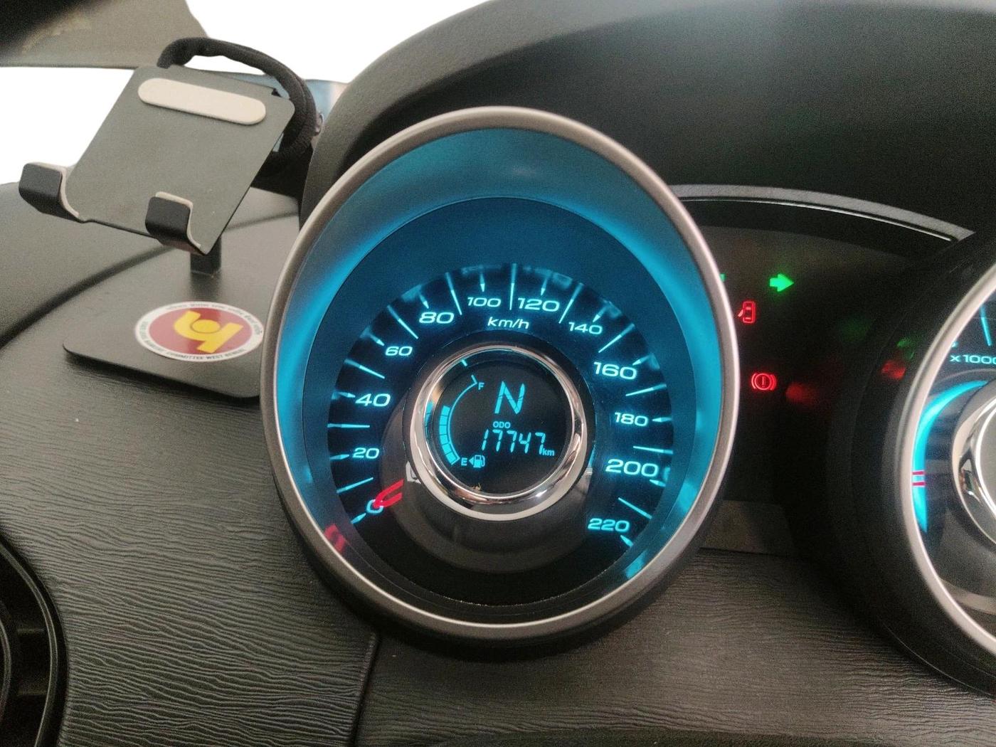 2020 Mahindra XUV500 W7, Diesel, Manual, 17,747 km, interior