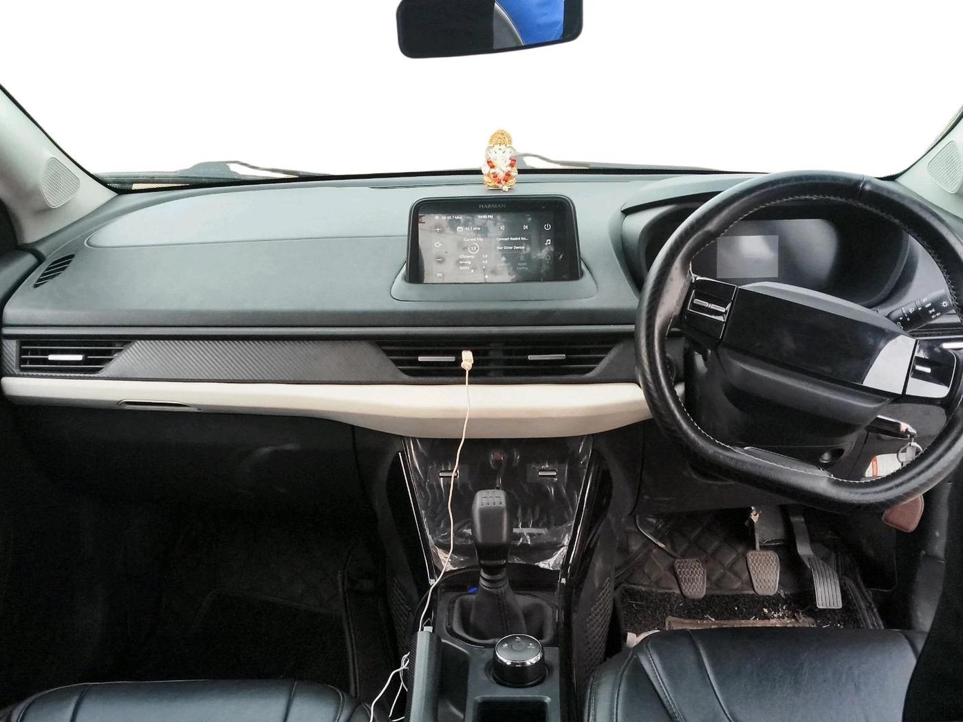2023 Tata NEXON PURE 1.2 PETROL, Petrol, Manual, 4,779 km, interior